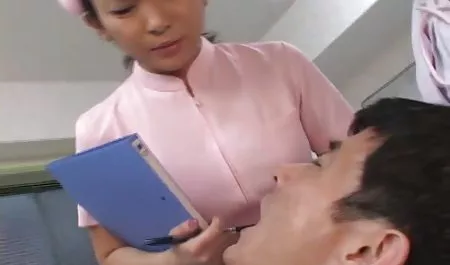 باغبان برخی از بوش را بازرسی دانلود ماساژ سکسی می کند